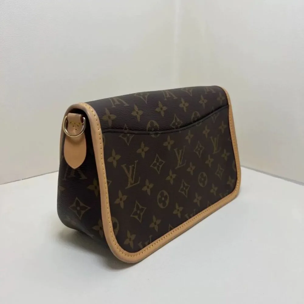 Louis Vuitton Women Pre-Loved Bag Very Good Condition